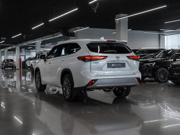 Toyota Highlander IV (XU70) с пробегом 2026 года, цена 5 400 000 рублей, 10 км, внедорожник, Автокод Объявления