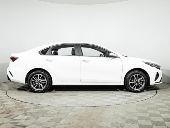 Kia K3 II (China Market) Рестайлинг с пробегом 2023 года, цена 2 149 700 рублей, 45376 км, седан, Автокод Объявления