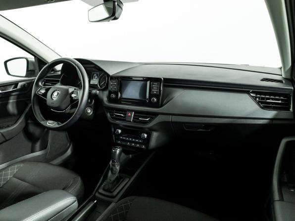 Skoda Rapid II с пробегом 2022 года, цена 1 598 000 рублей, 79946 км, лифтбек, Автокод Объявления