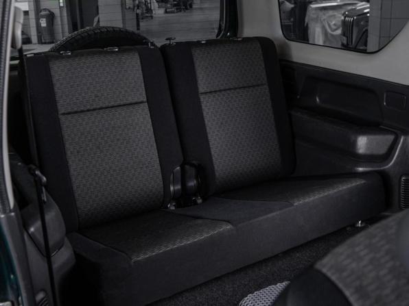 Suzuki Jimny III Рестайлинг 1 с пробегом 2007 года, цена 1 530 000 рублей, 67268 км, внедорожник открытый, Автокод Объявления