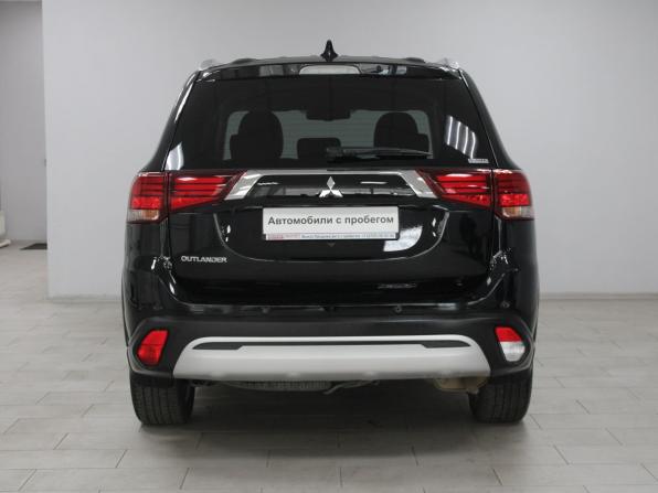 Mitsubishi Outlander III Рестайлинг 3 с пробегом 2021 года, цена 3 299 900 рублей, 38267 км, внедорожник, Автокод Объявления