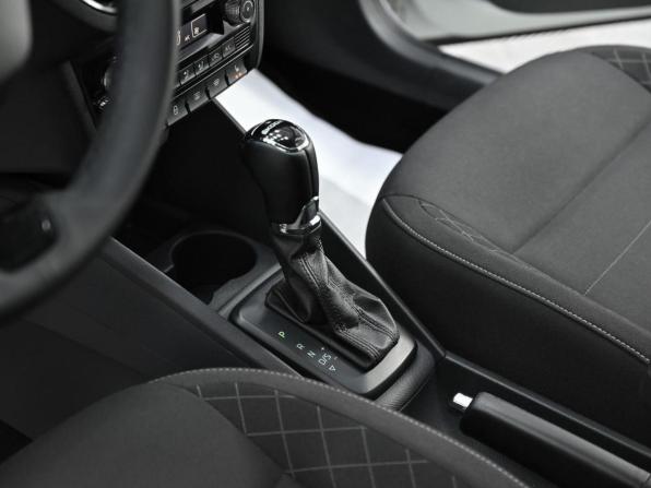 Skoda Rapid II с пробегом 2021 года, цена 759 000 рублей, 52649 км, лифтбек, Автокод Объявления
