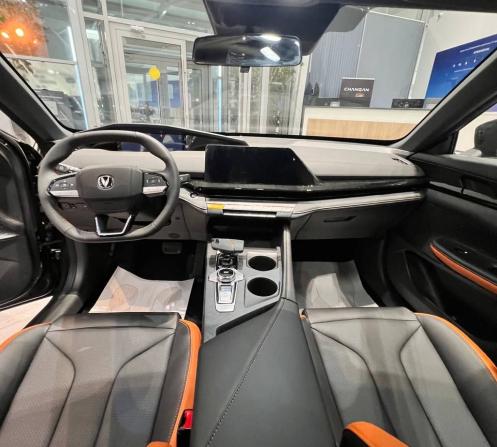 Новый Changan UNI-V I 2025 года, цена 3 429 900 рублей, лифтбек, Автокод Объявления