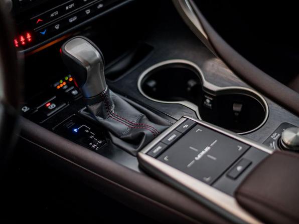 Lexus RX IV Рестайлинг с пробегом 2021 года, цена 3 433 000 рублей, 210893 км, внедорожник, Автокод Объявления