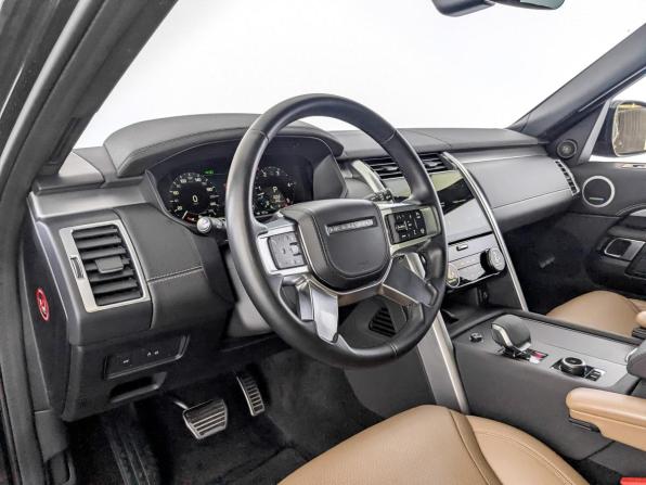 Land Rover Discovery V Рестайлинг с пробегом 2024 года, цена 8 800 000 рублей, 64000 км, внедорожник, Автокод Объявления