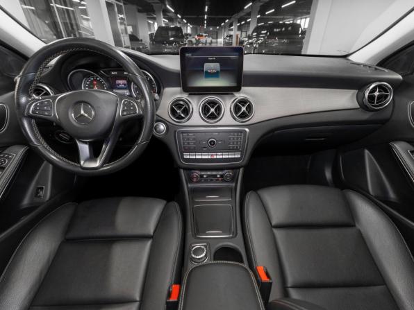 Mercedes-Benz GLA I (X156) Рестайлинг с пробегом 2017 года, цена 2 840 000 рублей, 90705 км, внедорожник, Автокод Объявления