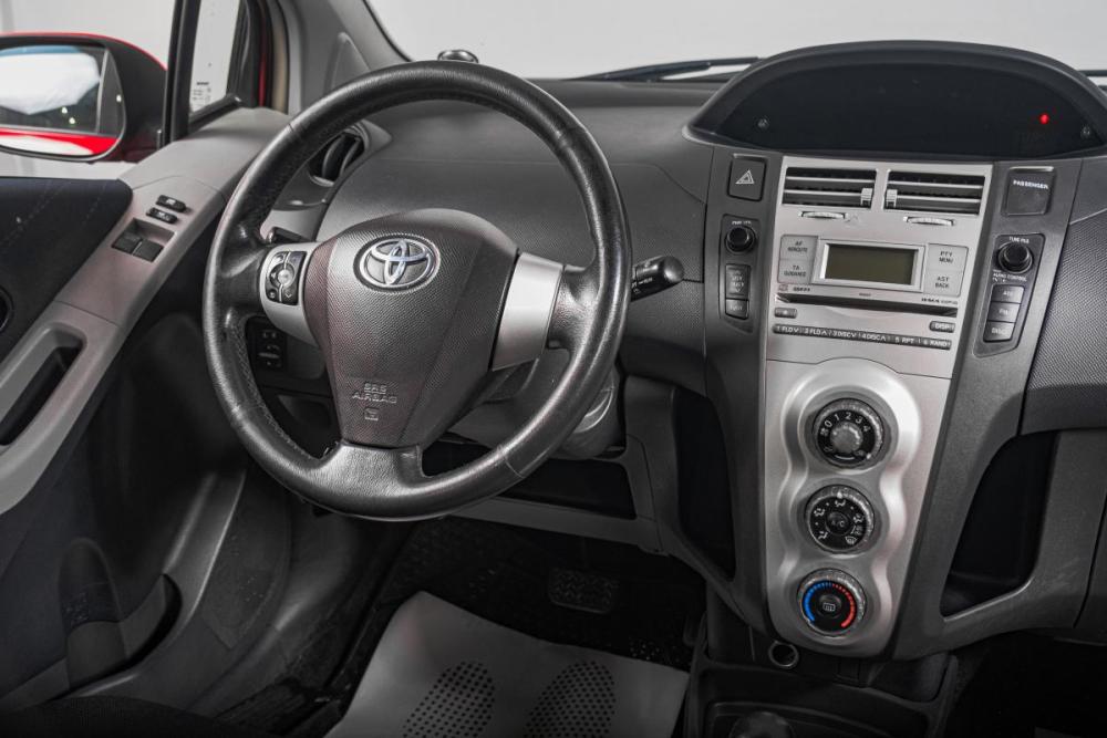 Toyota Yaris II Томск  - изображение 10