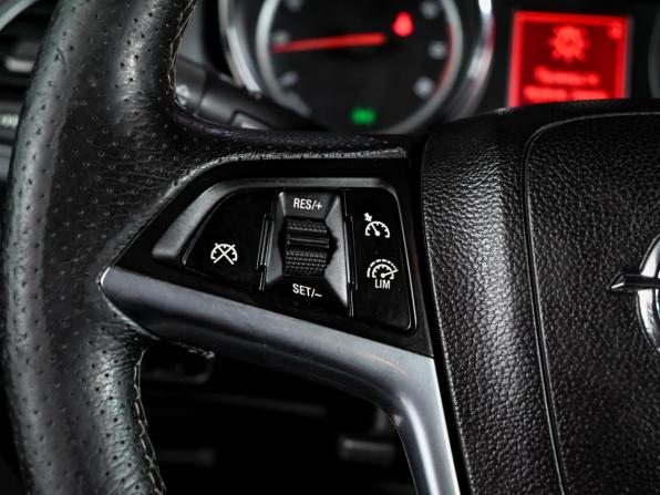 Opel Astra J Рестайлинг с пробегом 2013 года, цена 950 000 рублей, 165759 км, хэтчбек, Автокод Объявления