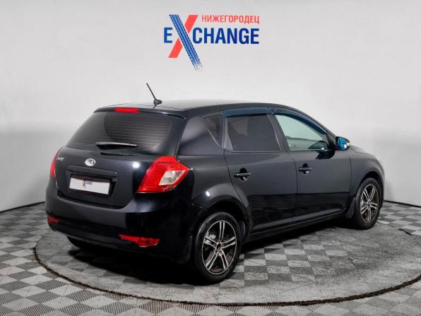 Kia Ceed I Рестайлинг с пробегом 2011 года, цена 699 000 рублей, 241652 км, хэтчбек, Автокод Объявления