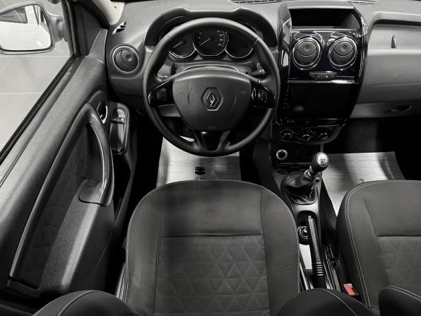 Renault Duster I Рестайлинг с пробегом 2015 года, цена 1 075 000 рублей, 176353 км, внедорожник, Автокод Объявления