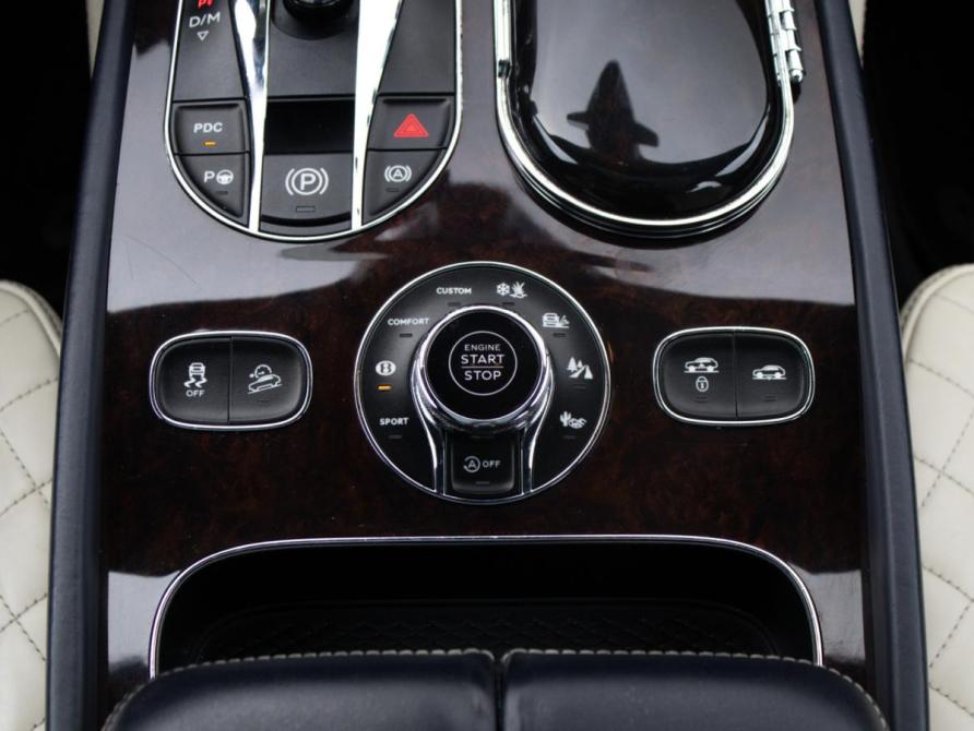 Bentley Bentayga I Москва  - изображение 16
