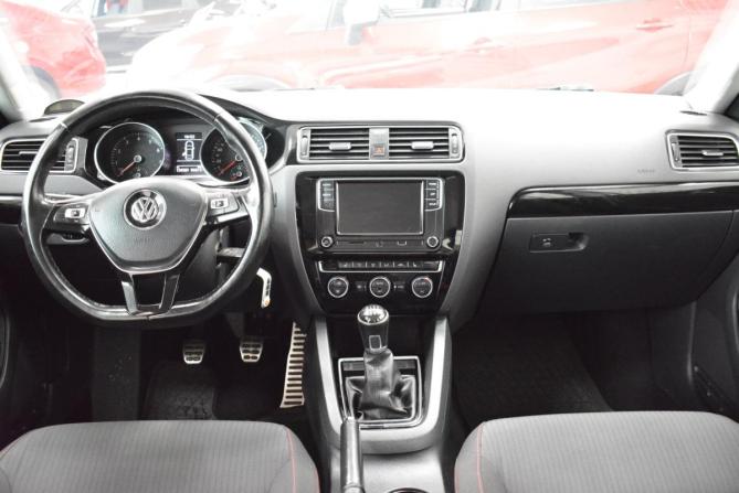 Volkswagen Jetta VI Рестайлинг с пробегом 2017 года, цена 1 299 000 рублей, 136000 км, седан, Автокод Объявления
