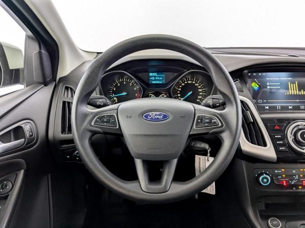 Ford Focus III Рестайлинг с пробегом 2017 года, цена 995 000 рублей, 90939 км, хэтчбек, Автокод Объявления