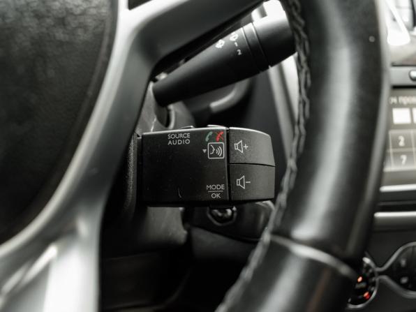 Renault Logan II Рестайлинг с пробегом 2021 года, цена 1 120 000 рублей, 106903 км, седан, Автокод Объявления