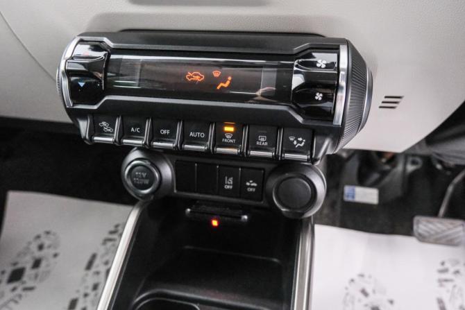 Suzuki Ignis III с пробегом 2016 года, цена 899 000 рублей, 112000 км, хэтчбек, Автокод Объявления