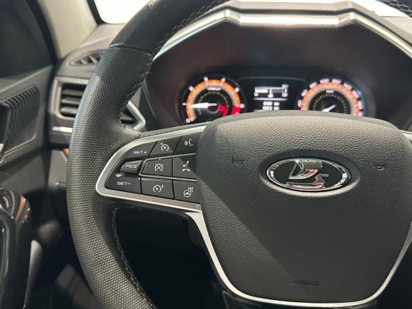 Lada (ВАЗ) Vesta I Рестайлинг (NG) с пробегом 2023 года, цена 1 345 000 рублей, 65469 км, седан, Автокод Объявления