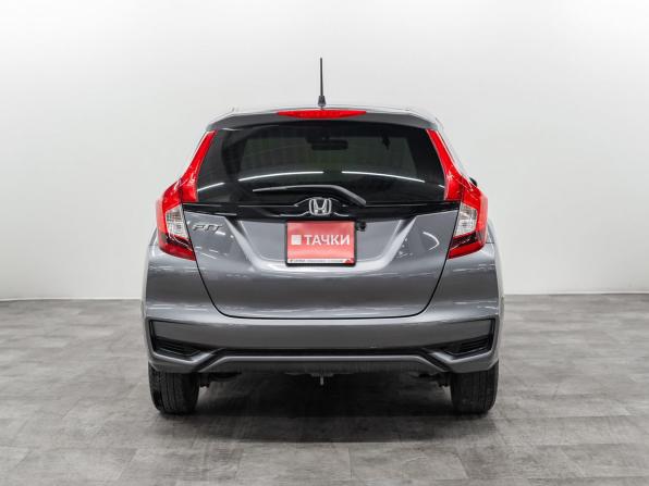 Honda Fit III Рестайлинг с пробегом 2018 года, цена 1 085 000 рублей, 117620 км, хэтчбек, Автокод Объявления