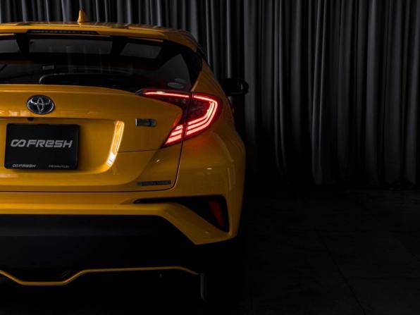 Toyota C-HR I с пробегом 2018 года, цена 1 949 000 рублей, 125824 км, внедорожник, Автокод Объявления