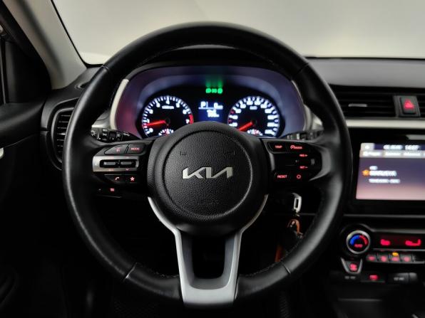 Kia Rio IV Рестайлинг с пробегом 2021 года, цена 1 978 000 рублей, 48000 км, хэтчбек, Автокод Объявления