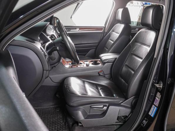 Volkswagen Touareg II с пробегом 2012 года, цена 1 799 000 рублей, 280330 км, внедорожник, Автокод Объявления