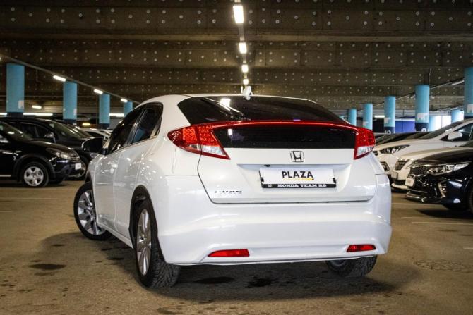 Honda Civic IX с пробегом 2013 года, цена 1 099 000 рублей, 208037 км, хэтчбек, Автокод Объявления