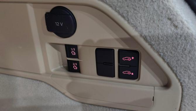 Volkswagen Touareg II с пробегом 2011 года, цена 1 940 000 рублей, 278833 км, внедорожник, Автокод Объявления