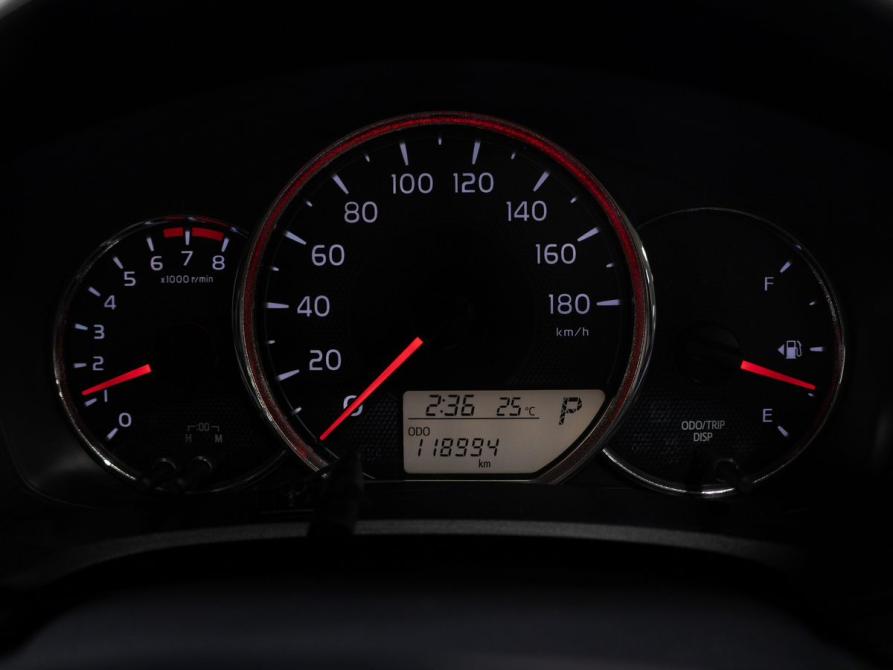 Toyota Corolla XI (E160 E170) Рестайлинг 2 Чита  - изображение 9