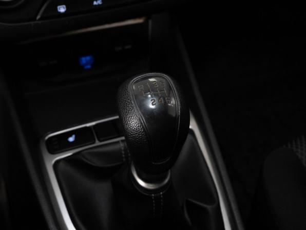 Hyundai Creta I Рестайлинг с пробегом 2021 года, цена 2 204 000 рублей, 40110 км, внедорожник, Автокод Объявления