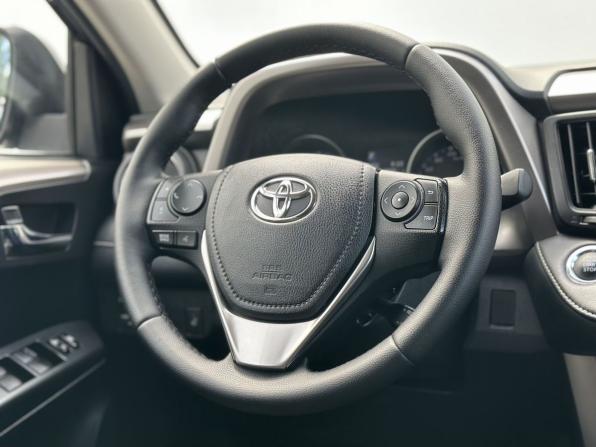 Toyota RAV4 IV (XA40) Рестайлинг с пробегом 2019 года, цена 2 130 000 рублей, 199819 км, внедорожник, Автокод Объявления