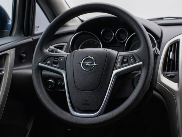 Opel Astra J с пробегом 2011 года, цена 578 000 рублей, 168265 км, хэтчбек, Автокод Объявления