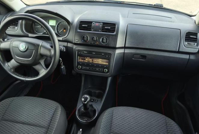 Skoda Fabia II Рестайлинг с пробегом 2012 года, цена 540 000 рублей, 185289 км, хэтчбек, Автокод Объявления