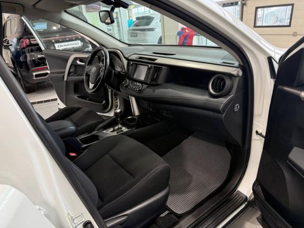 Toyota RAV4 IV (XA40) Рестайлинг с пробегом 2019 года, цена 2 750 000 рублей, 87028 км, внедорожник, Автокод Объявления