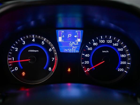 Hyundai Solaris I Рестайлинг с пробегом 2015 года, цена 1 140 000 рублей, 146653 км, седан, Автокод Объявления