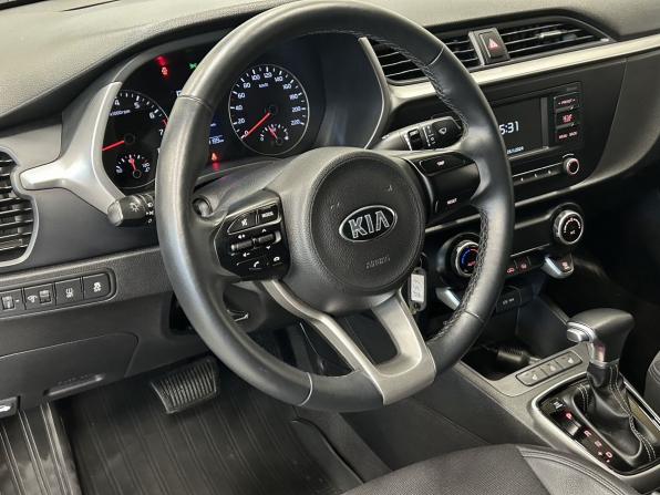 Kia Rio IV Рестайлинг с пробегом 2021 года, цена 1 210 000 рублей, 54199 км, седан, Автокод Объявления