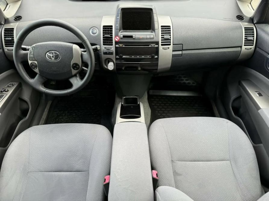 Toyota Prius II Рестайлинг (XW20) Набережные Челны  - изображение 12