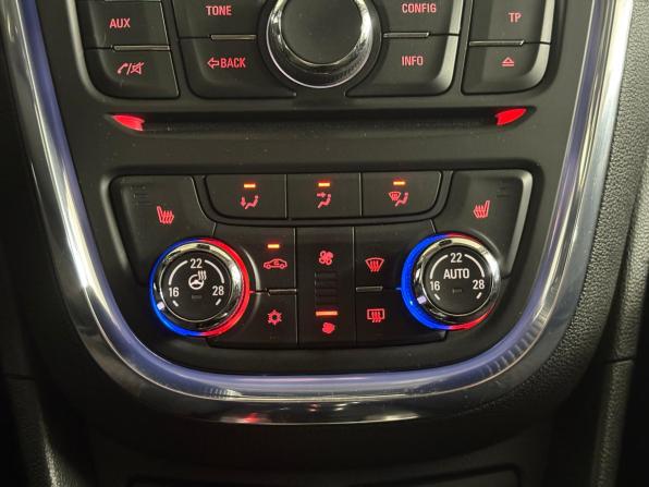Opel Mokka I с пробегом 2013 года, цена 1 130 000 рублей, 70657 км, внедорожник, Автокод Объявления
