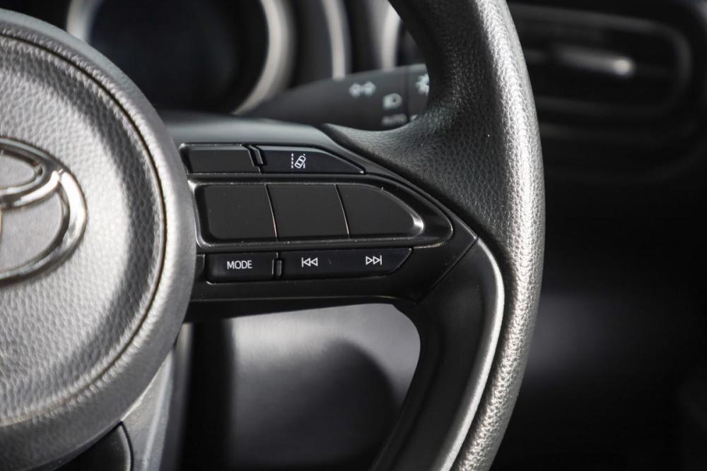 Toyota Yaris IV Новосибирск  - изображение 14