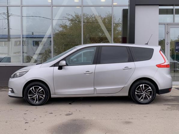 Renault Scenic III Рестайлинг 2 с пробегом 2013 года, цена 1 249 000 рублей, 281733 км, компактвэн, Автокод Объявления