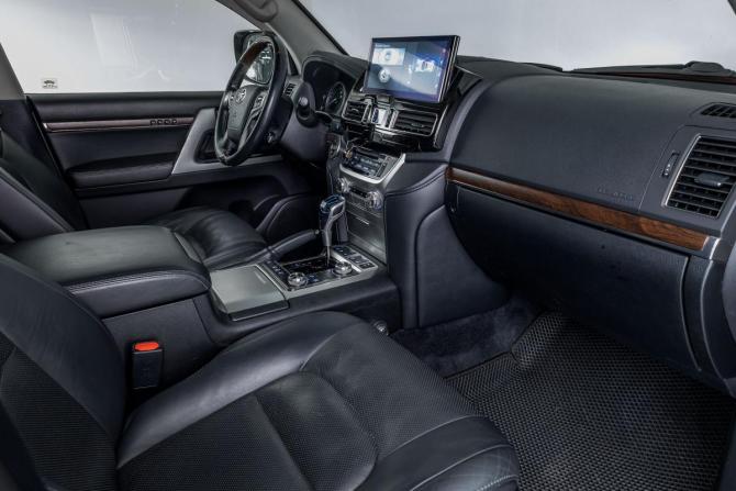 Toyota Land Cruiser 200 Series Рестайлинг 2 с пробегом 2016 года, цена 5 881 000 рублей, 148890 км, внедорожник, Автокод Объявления