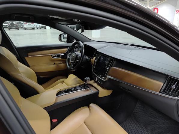 Volvo S90 II с пробегом 2019 года, цена 2 190 000 рублей, 266031 км, седан, Автокод Объявления