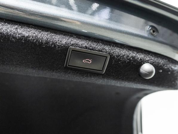 Skoda Superb III Рестайлинг с пробегом 2019 года, цена 2 599 700 рублей, 135189 км, лифтбек, Автокод Объявления