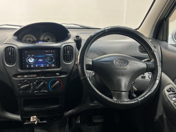 Toyota FunCargo с пробегом 2001 года, цена 459 000 рублей, 300000 км, минивэн, Автокод Объявления