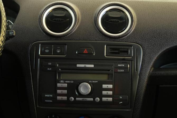 Ford Fusion I Рестайлинг с пробегом 2007 года, цена 499 000 рублей, 292000 км, хэтчбек, Автокод Объявления