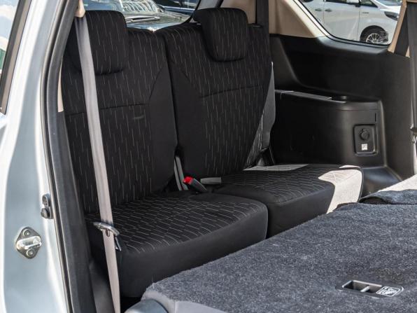 Suzuki Ertiga II с пробегом 2022 года, цена 1 930 000 рублей, 69400 км, компактвэн, Автокод Объявления