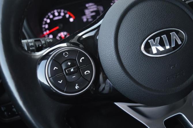 Kia Soul III с пробегом 2021 года, цена 2 290 000 рублей, 67002 км, хэтчбек, Автокод Объявления