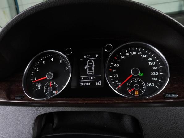 Volkswagen Passat B7 с пробегом 2011 года, цена 1 117 000 рублей, 207901 км, седан, Автокод Объявления