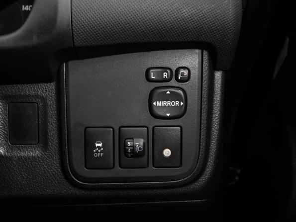 Toyota Wish II Рестайлинг с пробегом 2015 года, цена 1 499 000 рублей, 102191 км, минивэн, Автокод Объявления