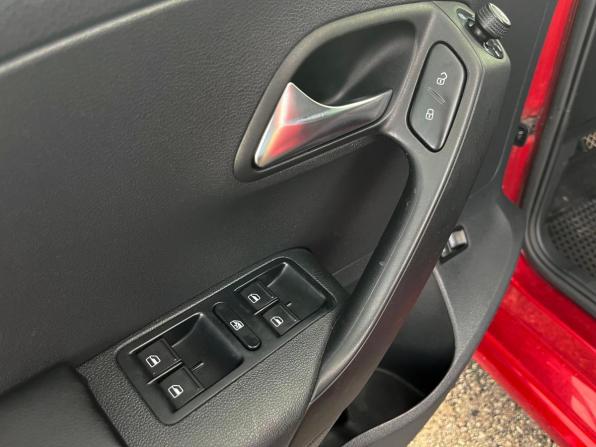 Volkswagen Polo V Рестайлинг с пробегом 2019 года, цена 1 275 600 рублей, 74981 км, седан, Автокод Объявления