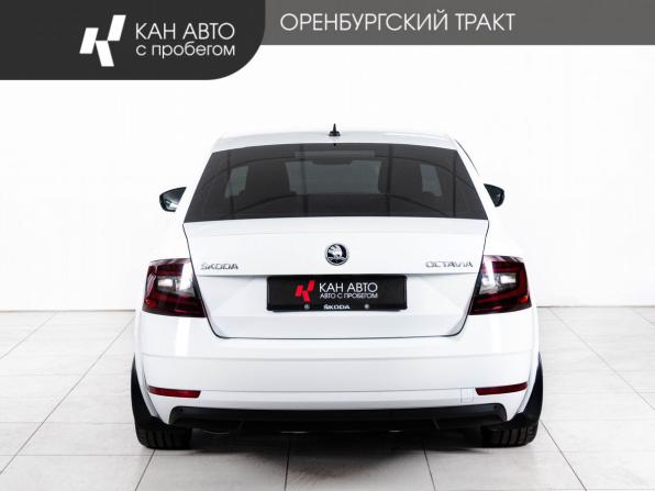 Skoda Octavia III (A7) Рестайлинг с пробегом 2017 года, цена 1 620 000 рублей, 183000 км, лифтбек, Автокод Объявления