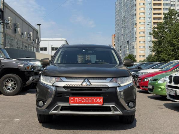 Mitsubishi Outlander III Рестайлинг 3 с пробегом 2019 года, цена 1 649 000 рублей, 229800 км, внедорожник, Автокод Объявления